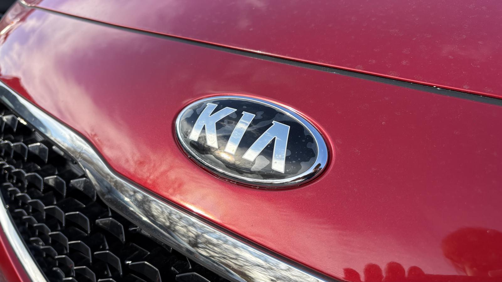 2017 Kia Forte - Image 11