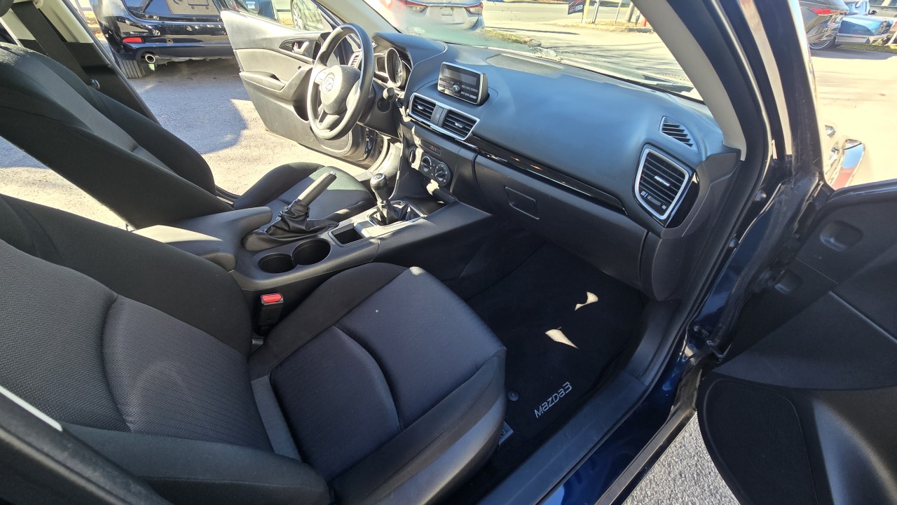 2015 Mazda 3 - Image 13
