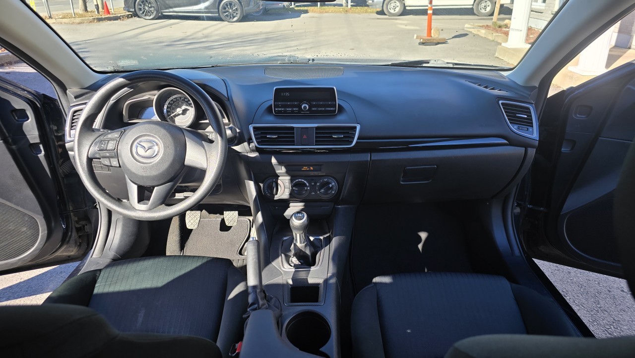 2015 Mazda 3 - Image 14